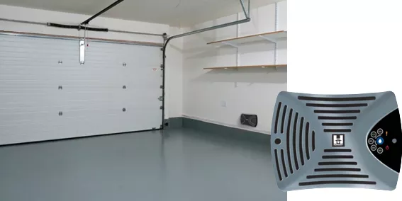 Device to vent humidity of the garage